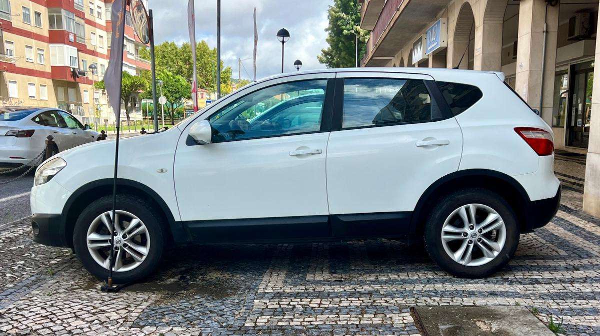 nissan-qashqai-2012-diesel-1598cc