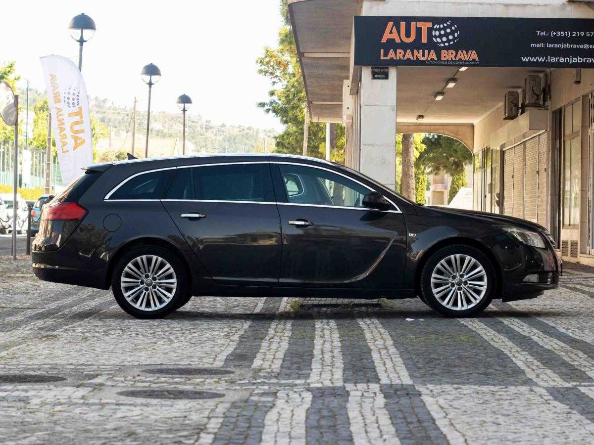 opel-insignia-sports-tourer-2013-diesel-1956cc