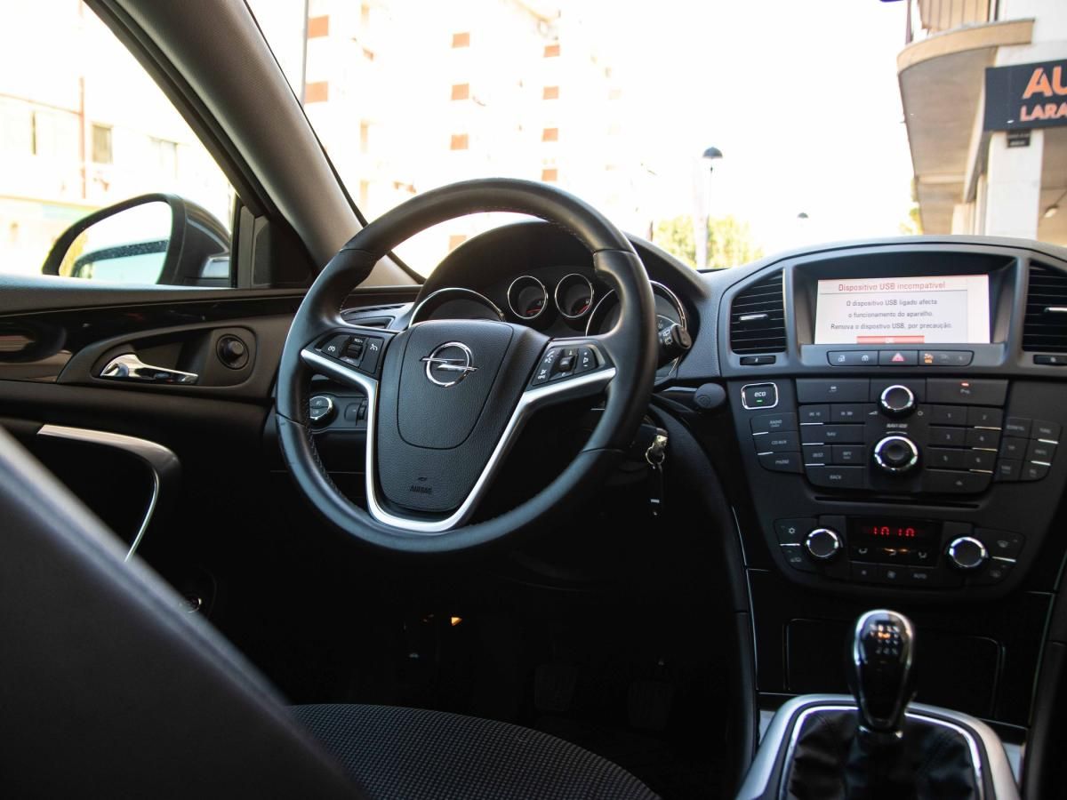 opel-insignia-sports-tourer-2013-diesel-1956cc