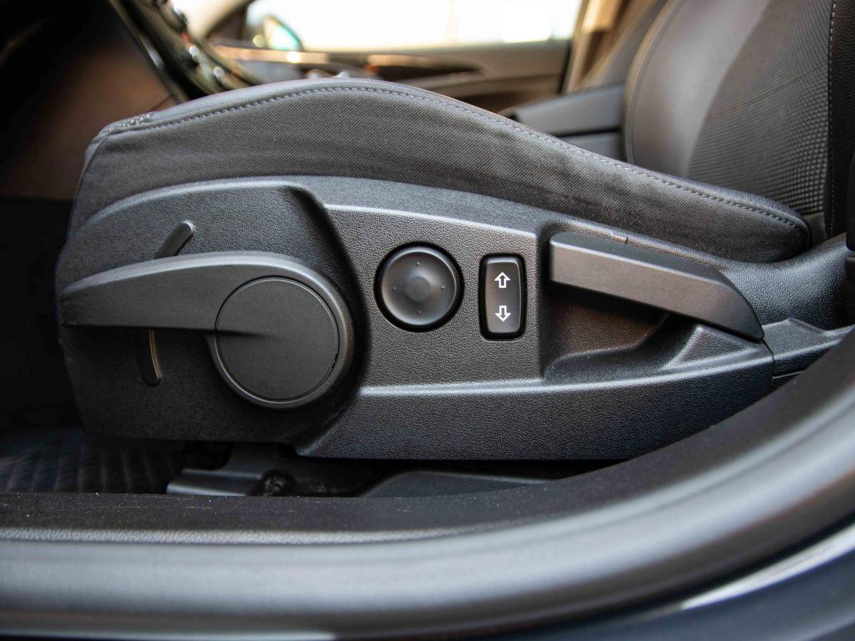 opel-insignia-sports-tourer-2013-diesel-1956cc