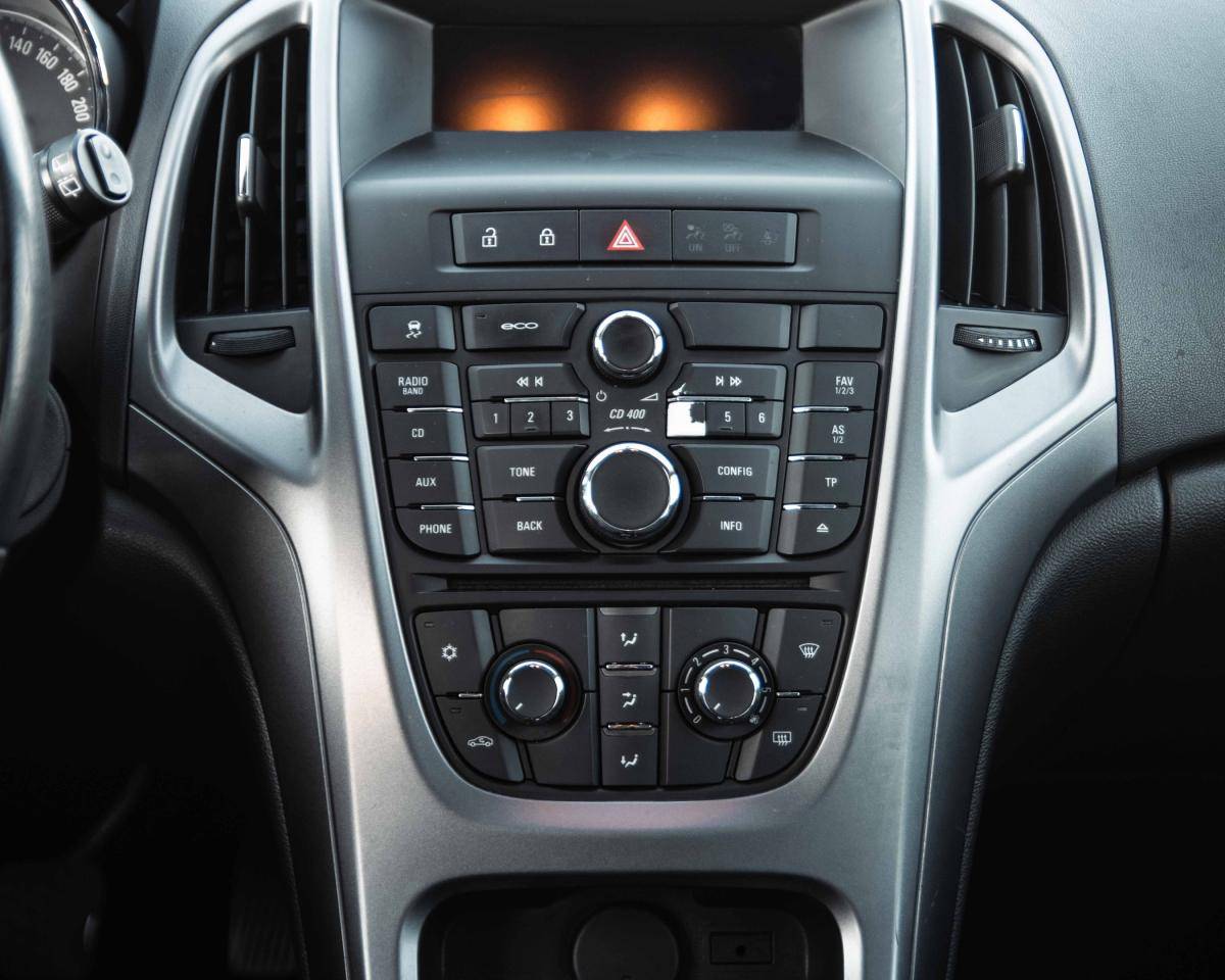 opel-astra-2014-diesel-1686cc