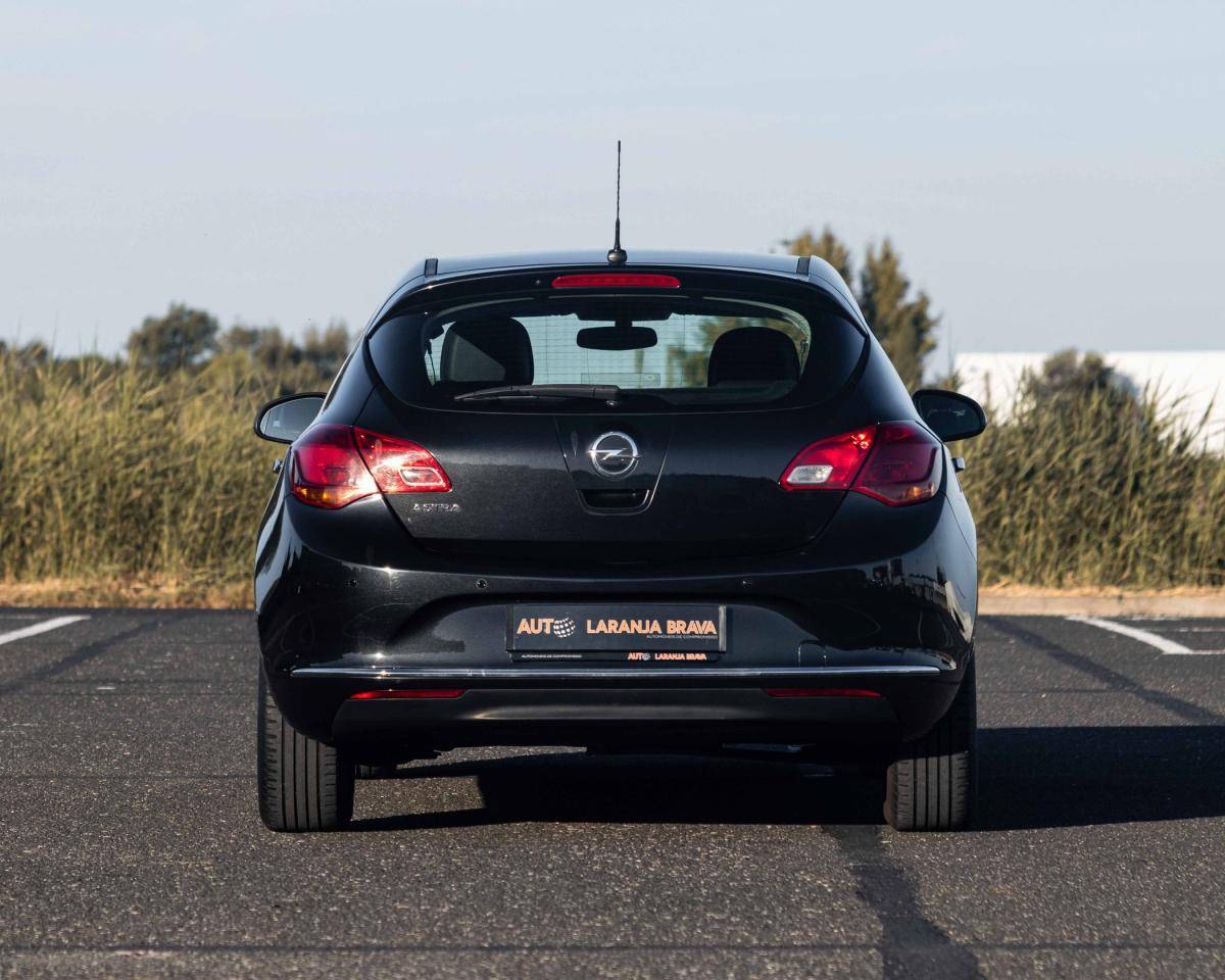 opel-astra-2014-diesel-1686cc