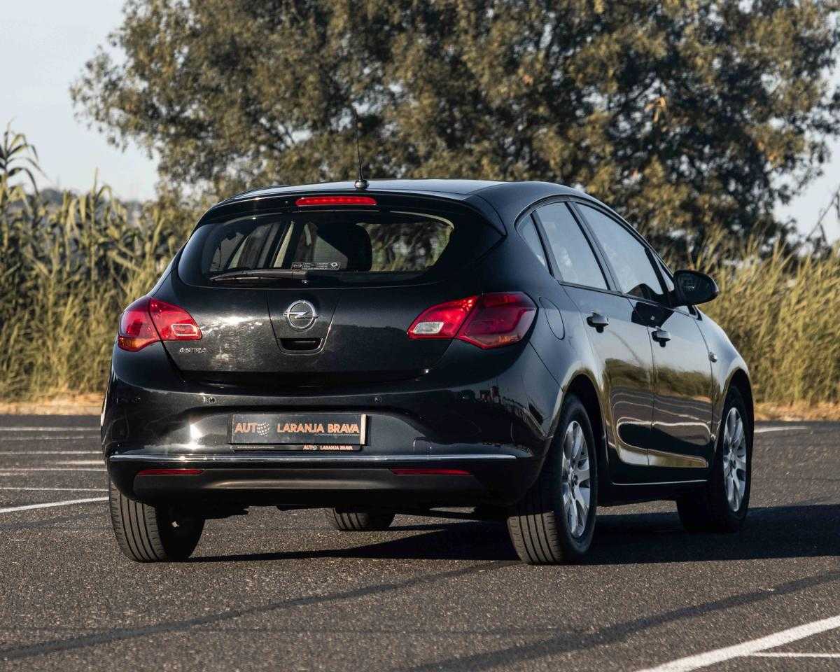 opel-astra-2014-diesel-1686cc