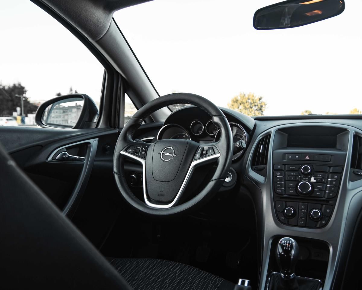 opel-astra-2014-diesel-1686cc