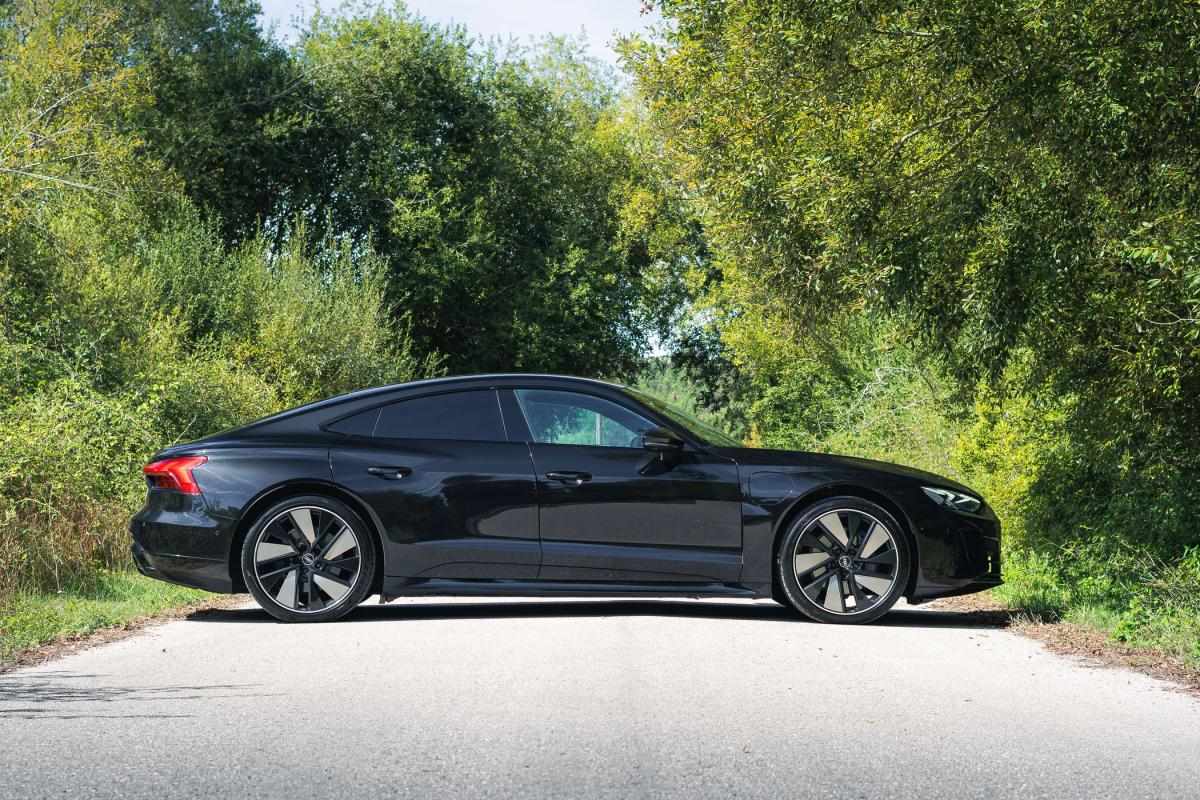 audi-e-tron-gt-2022-eletrico-0cc