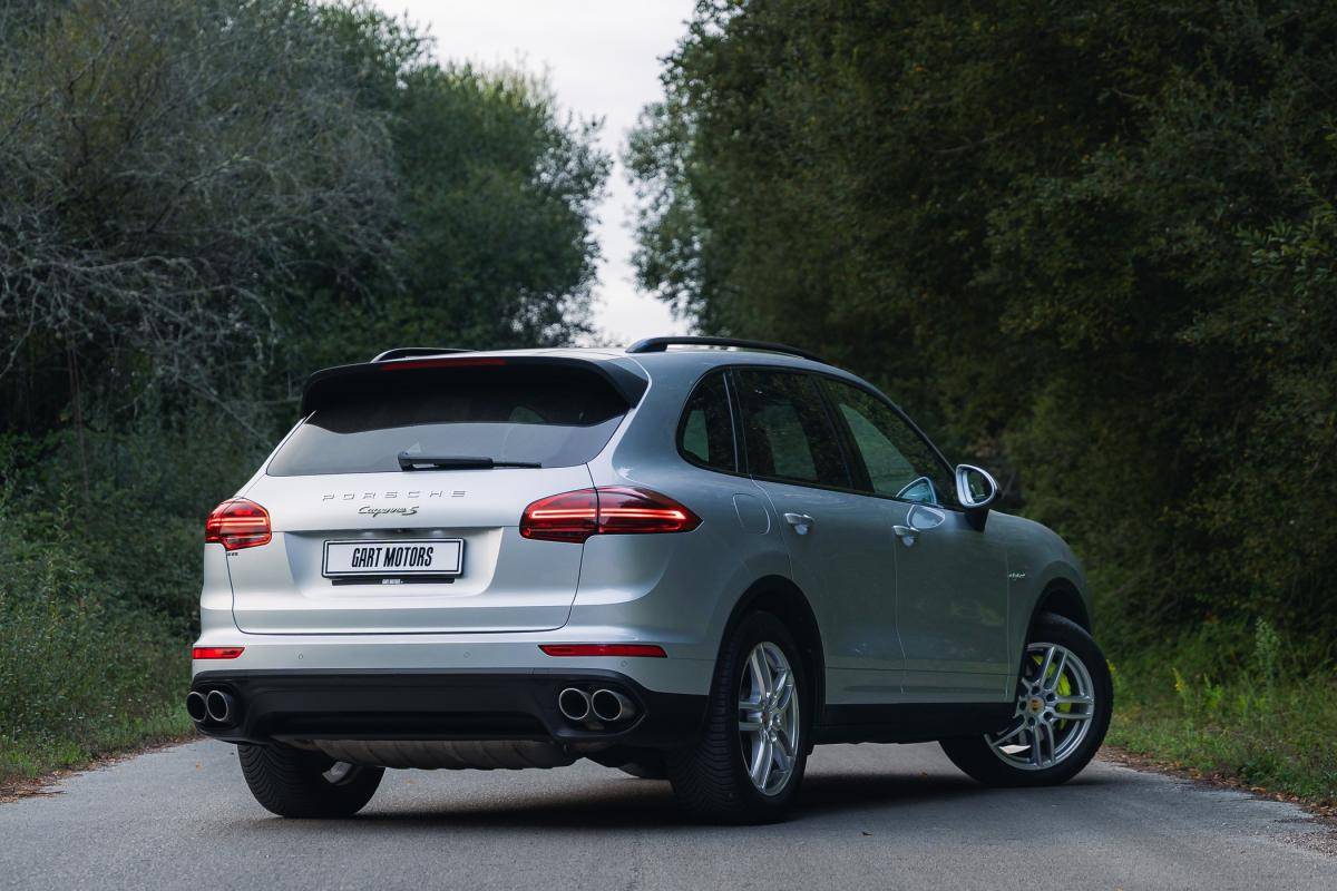 porsche-cayenne-2015-hibrido-a-gasolina-2995cc