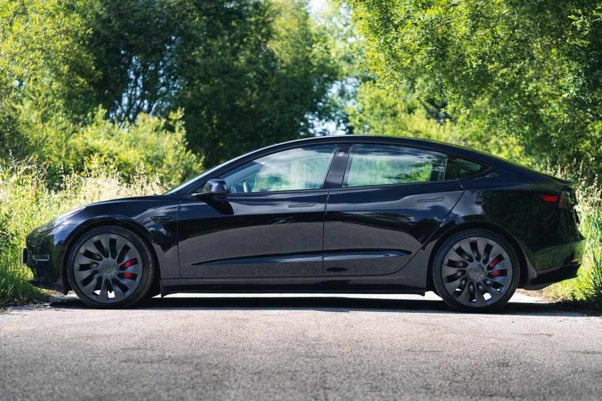 tesla-model-3-2022-eletrico-0cc