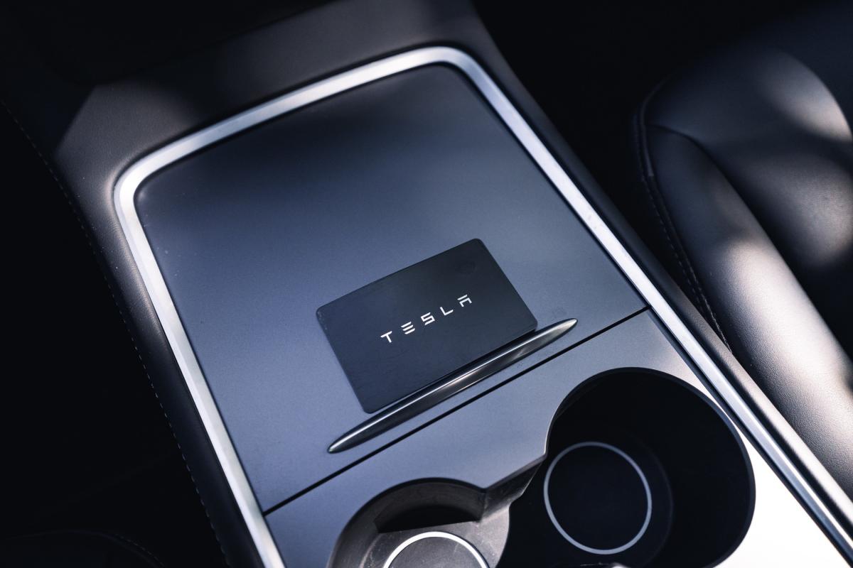 tesla-model-3-2022-eletrico-0cc