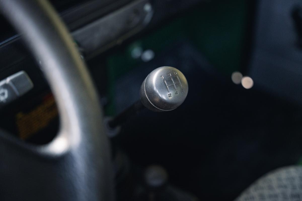 land-rover-defender-1995-diesel-2495cc