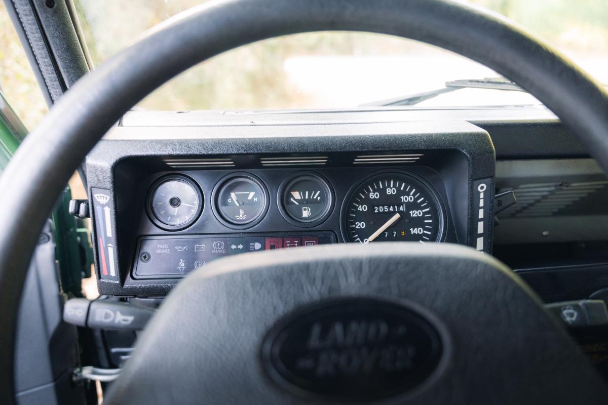 land-rover-defender-1995-diesel-2495cc