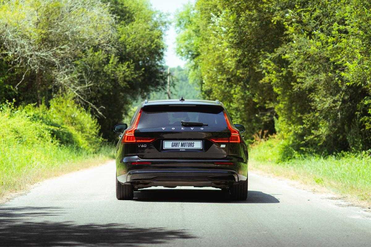 volvo-v60-2022-hibrido-a-gasolina-1969cc