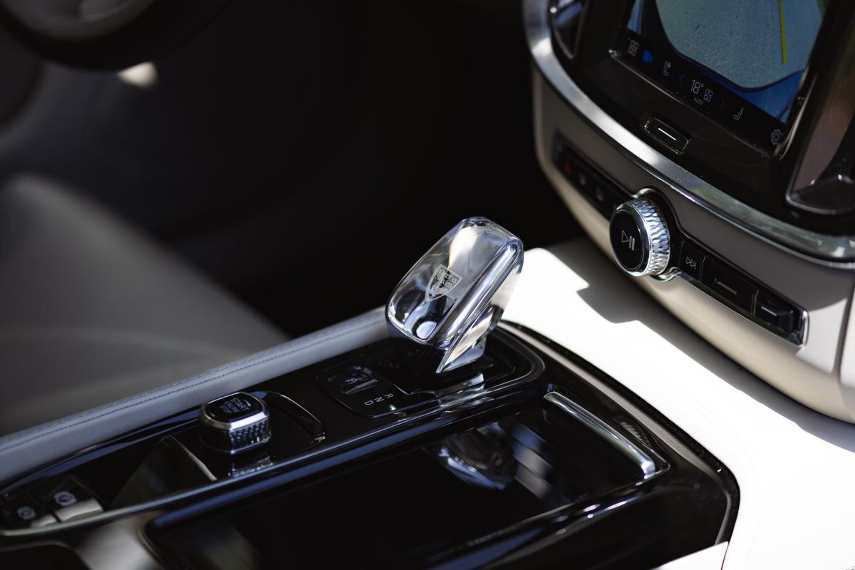 volvo-v60-2022-hibrido-a-gasolina-1969cc