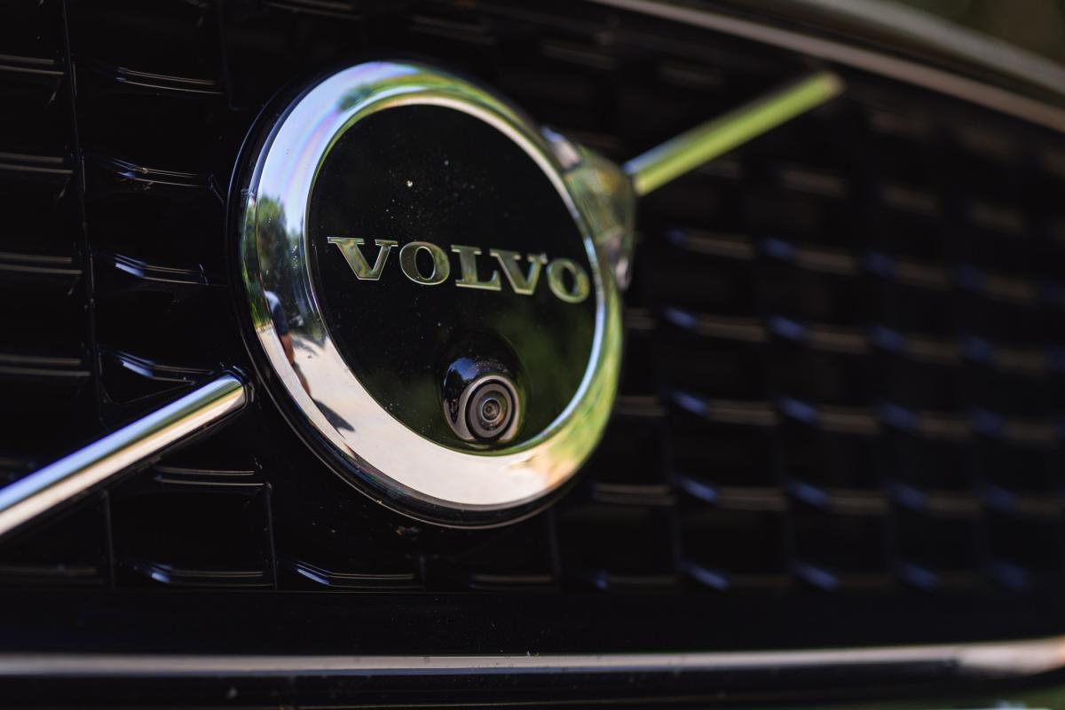 volvo-v60-2022-hibrido-a-gasolina-1969cc