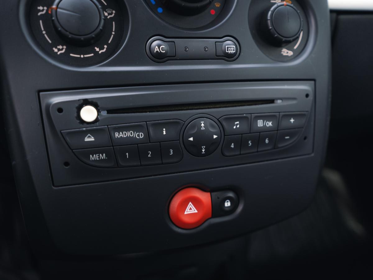 renault-clio-2008-gasolina-1149cc