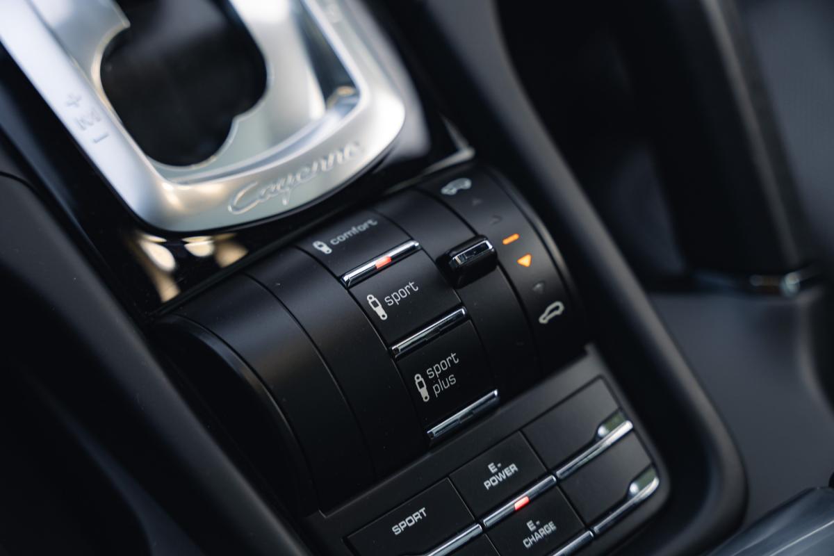 porsche-cayenne-2015-hibrido-a-gasolina-2995cc