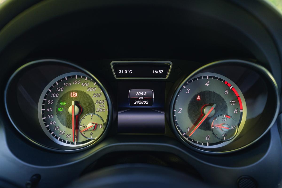 mercedes-benz-cla-2014-diesel-1796cc