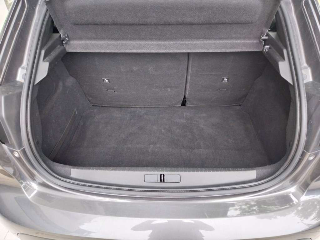 peugeot-208-2022-diesel-0cc