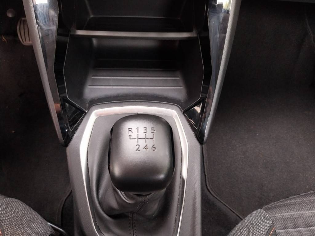 peugeot-208-2022-diesel-0cc