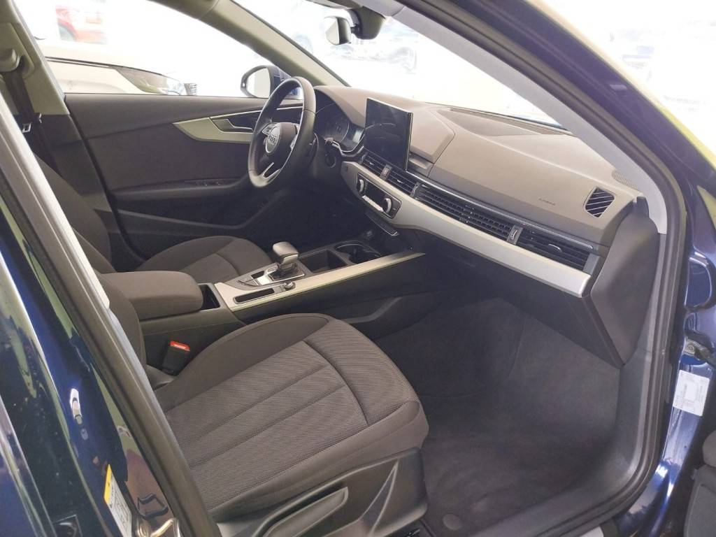 audi-a4-avant-2023-diesel-0cc