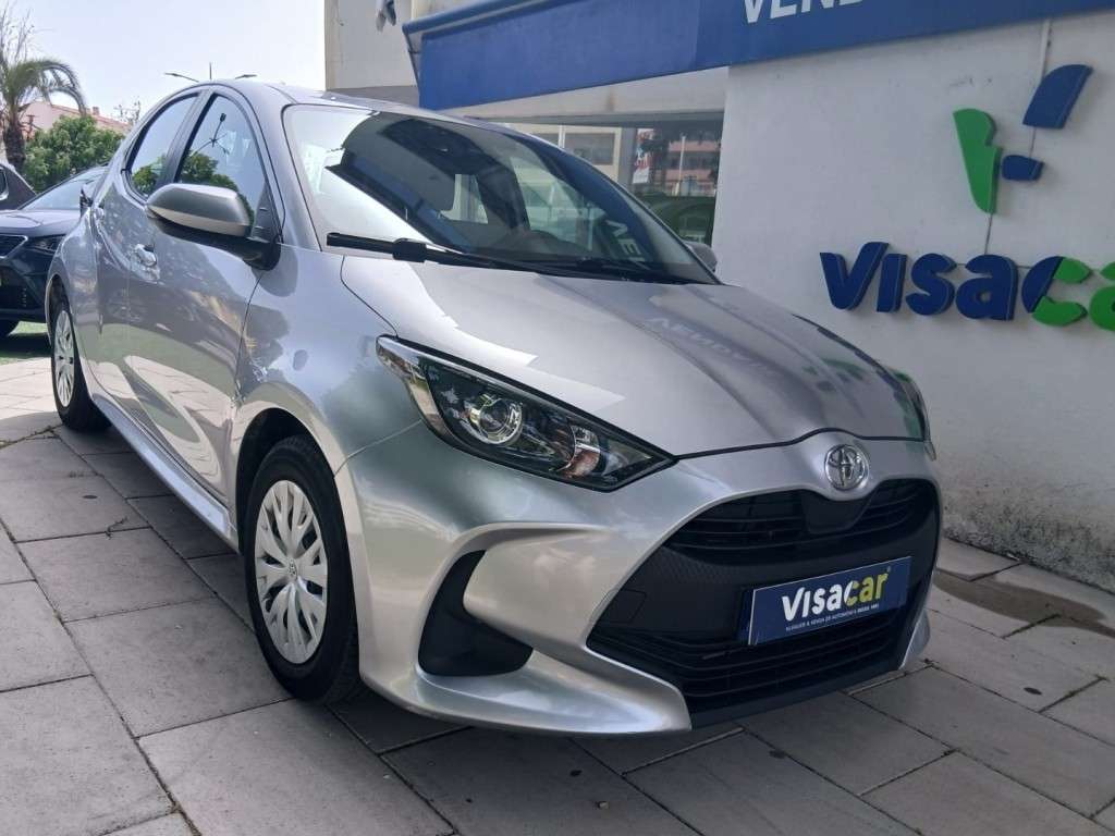 toyota-yaris-2021-gasolina-0cc