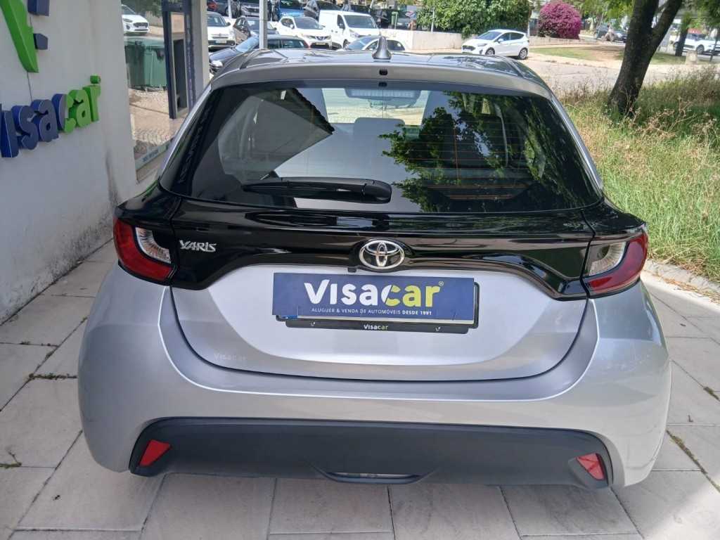 toyota-yaris-2021-gasolina-0cc