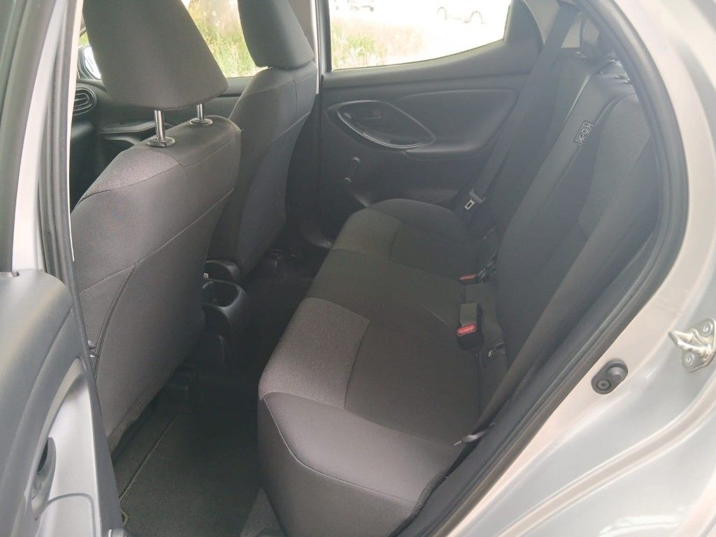 toyota-yaris-2021-gasolina-0cc