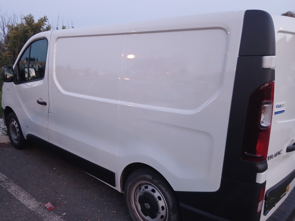 renault-trafic-2018-diesel-0cc