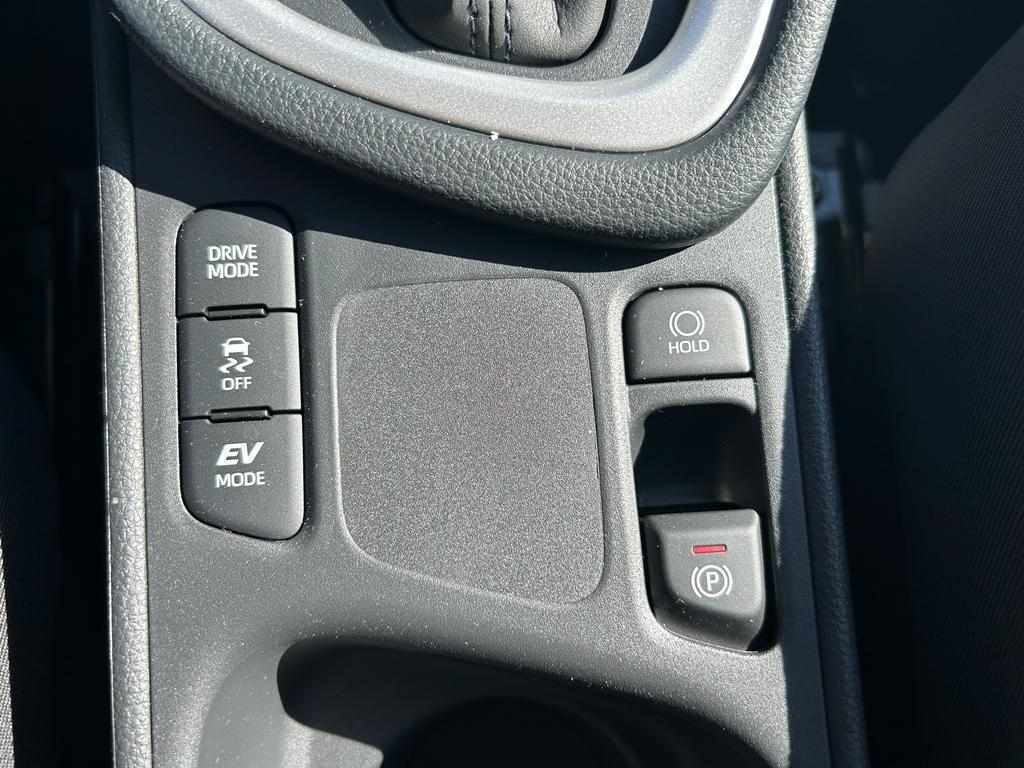 toyota-yaris-2023-hibrido-a-gasolina-1499cc