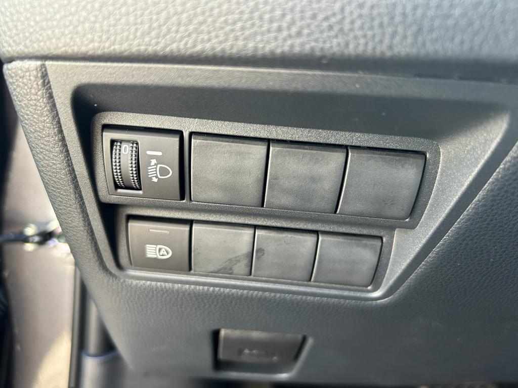 toyota-yaris-2023-hibrido-a-gasolina-1499cc