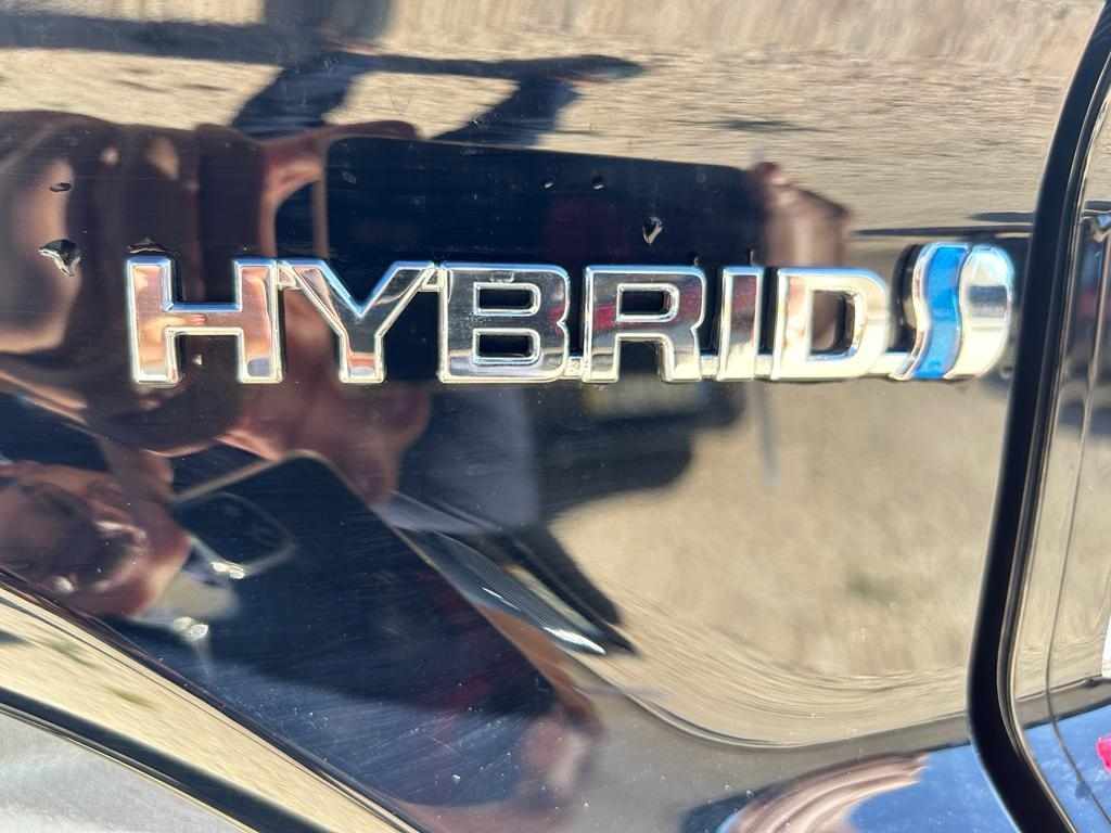 toyota-yaris-2023-hibrido-a-gasolina-1499cc