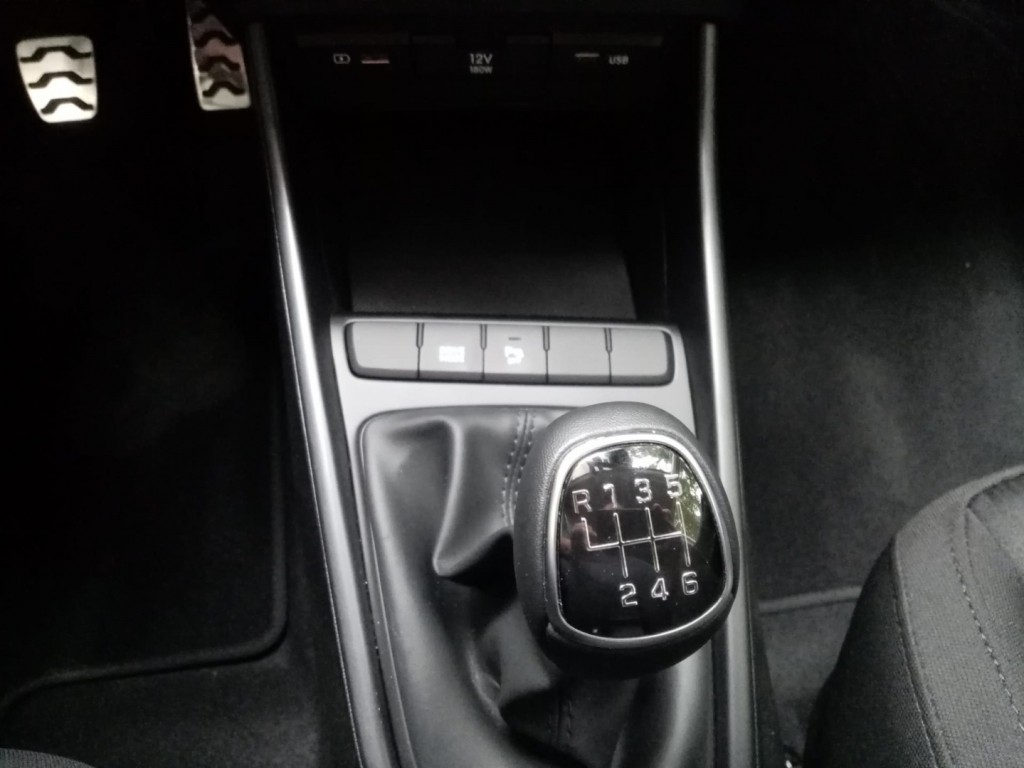 hyundai-bayon-2022-gasolina-0cc