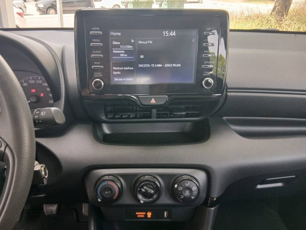toyota-yaris-2021-gasolina-0cc