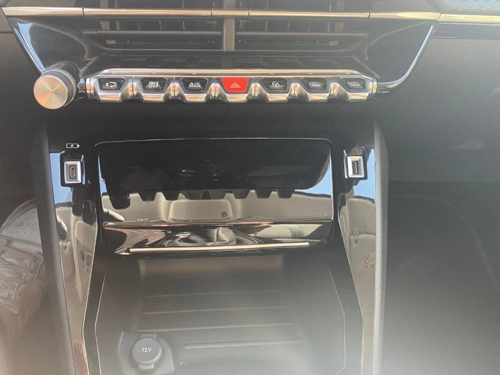 peugeot-208-2023-gasolina-0cc
