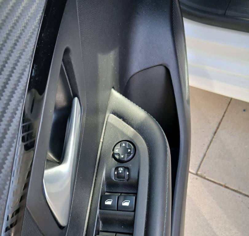 peugeot-208-2021-gasolina-0cc