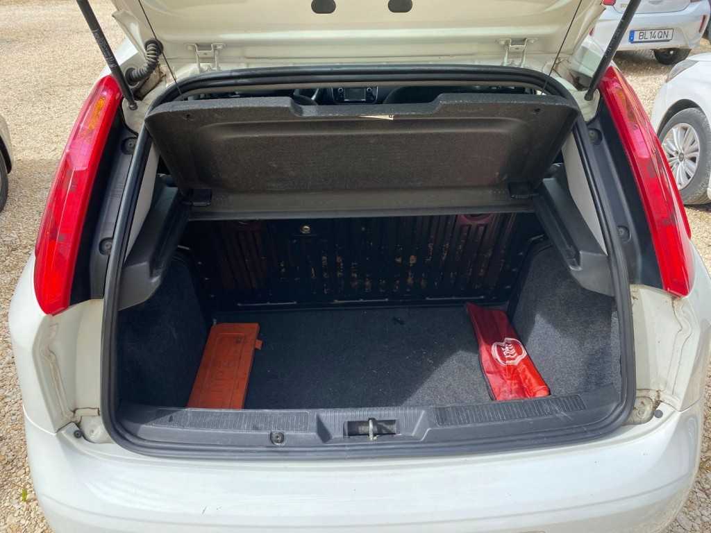 fiat-punto-2018-gasolina-0cc