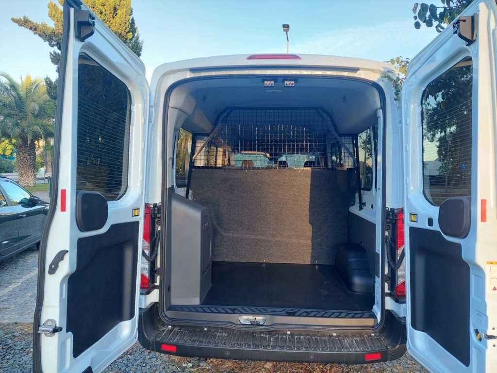 ford-transit-2023-diesel-0cc