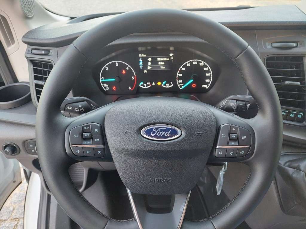 ford-transit-2023-diesel-0cc