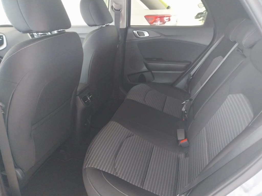 kia-xceed-2024-gasolina-0cc