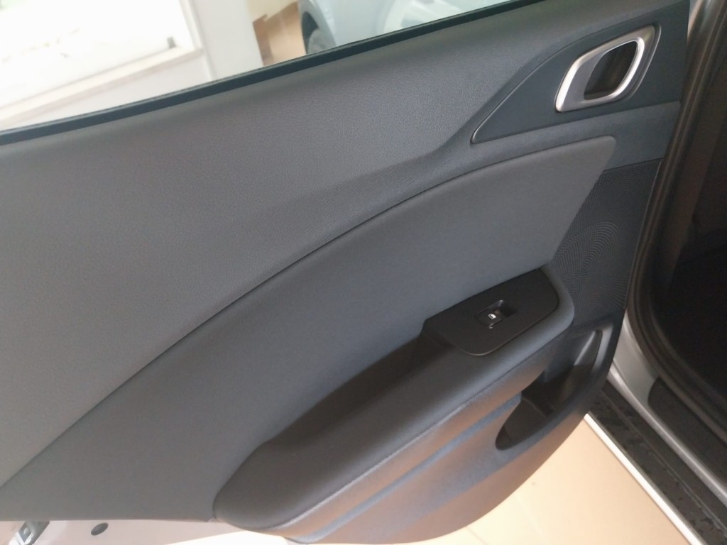 kia-xceed-2024-gasolina-0cc