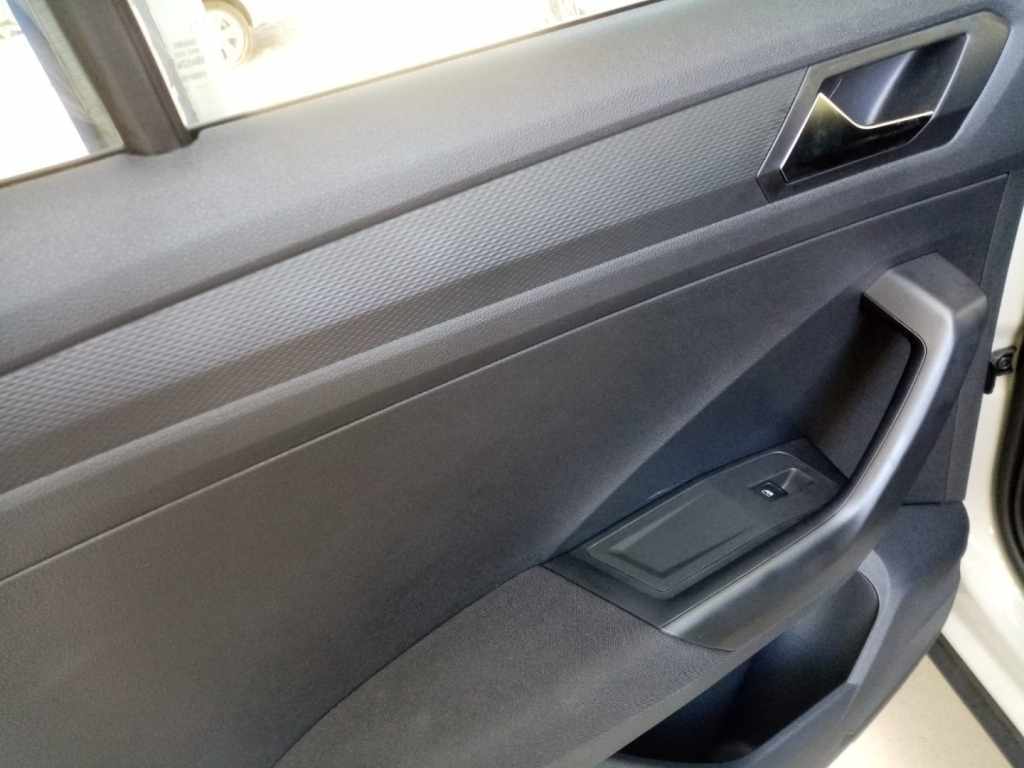 volkswagen-t-roc-1-0-tsi-2023-gasolina-999cc