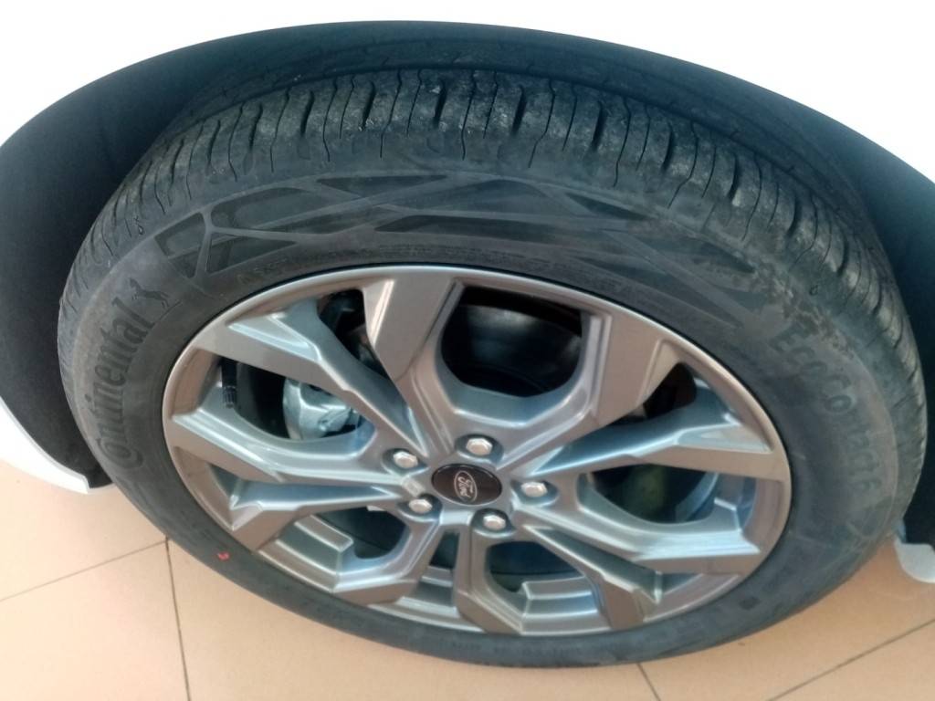 ford-focus-2023-gasolina-0cc