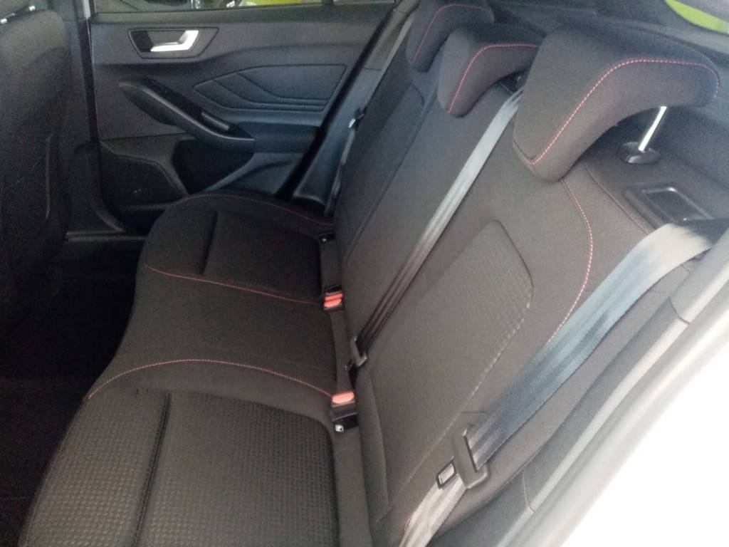ford-focus-2023-gasolina-0cc