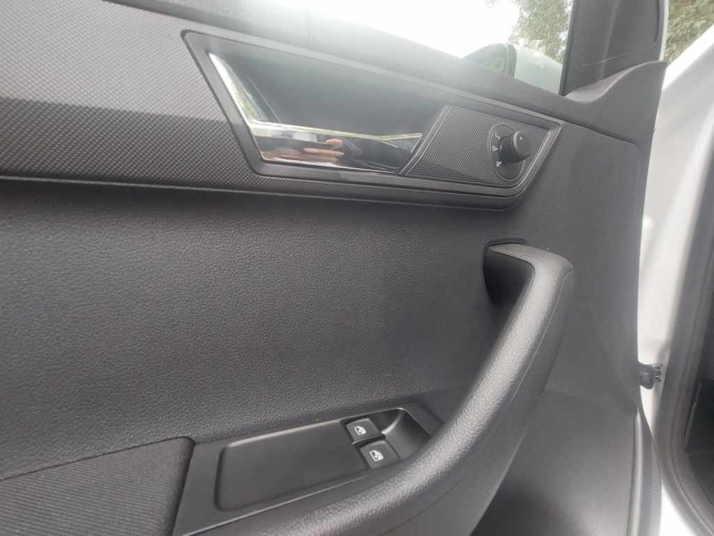 skoda-fabia-break-2022-gasolina-999cc