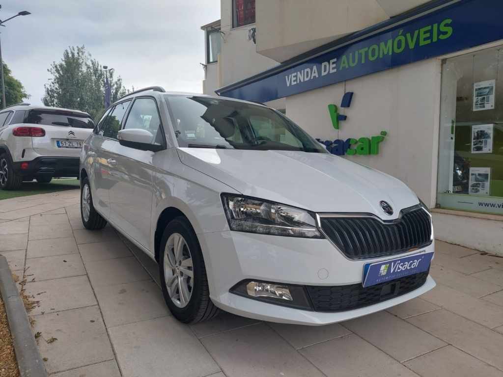 skoda-fabia-break-2022-gasolina-999cc