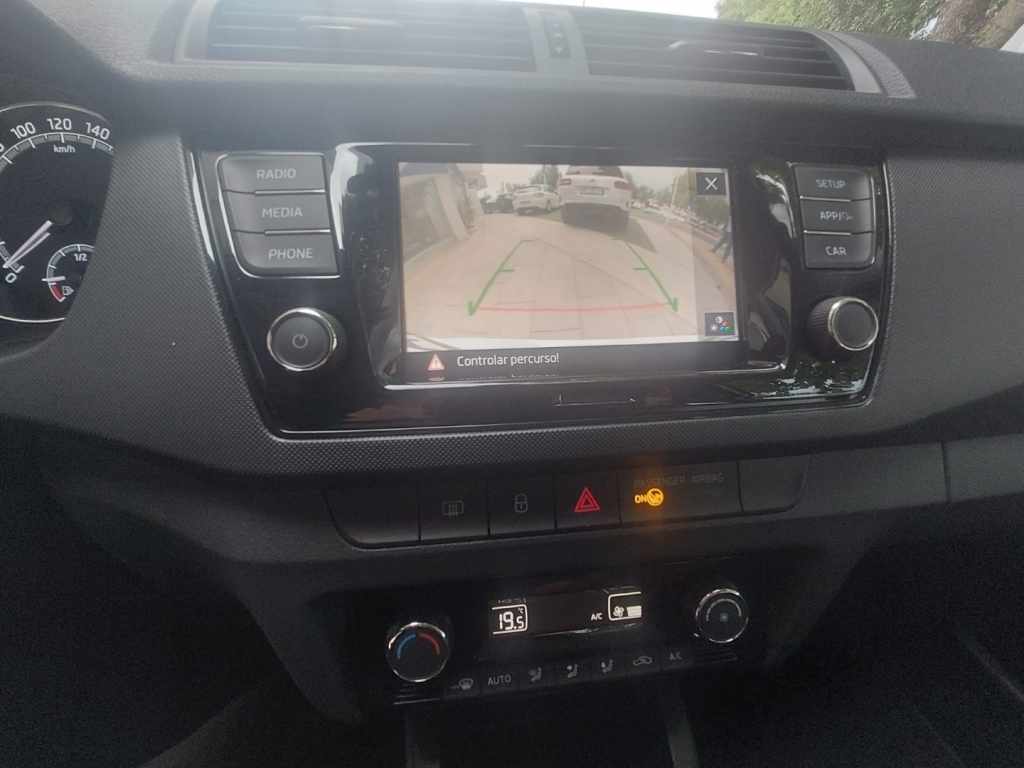 skoda-fabia-break-2022-gasolina-999cc