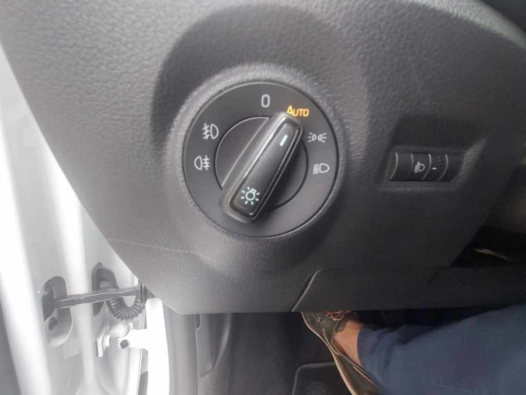 skoda-fabia-break-2022-gasolina-999cc