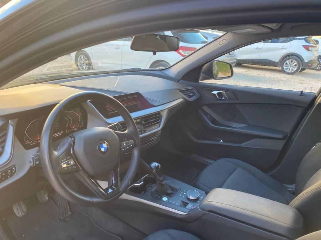 bmw-serie-1-2023-gasolina-0cc