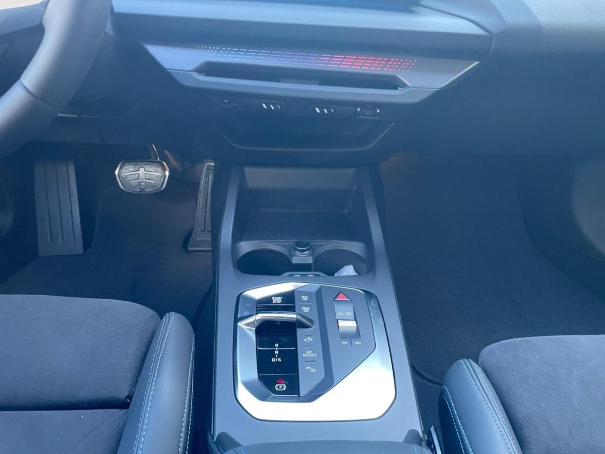 bmw-serie-1-2025-gasolina-1499cc