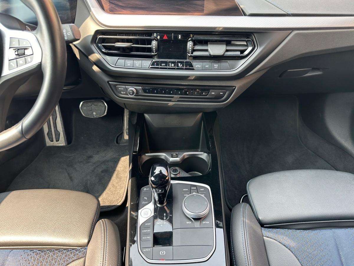 bmw-serie-1-2024-gasolina-1499cc