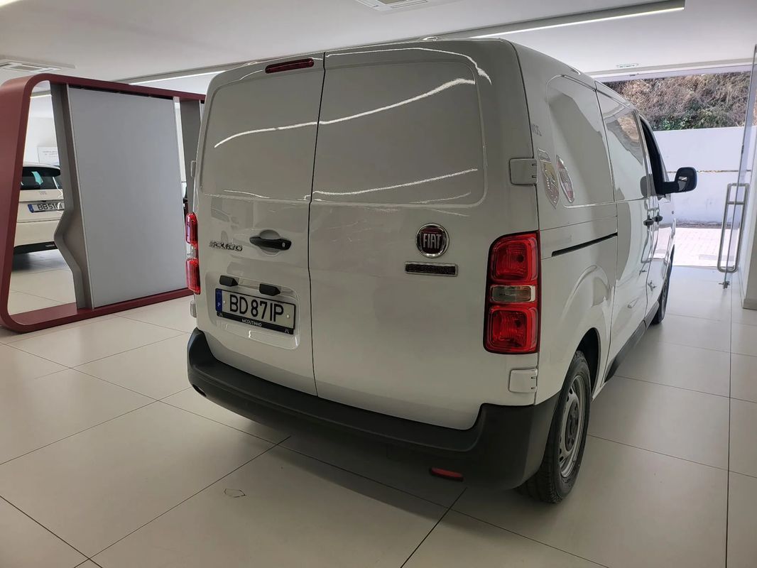 fiat-scudo-2023-diesel-1498cc